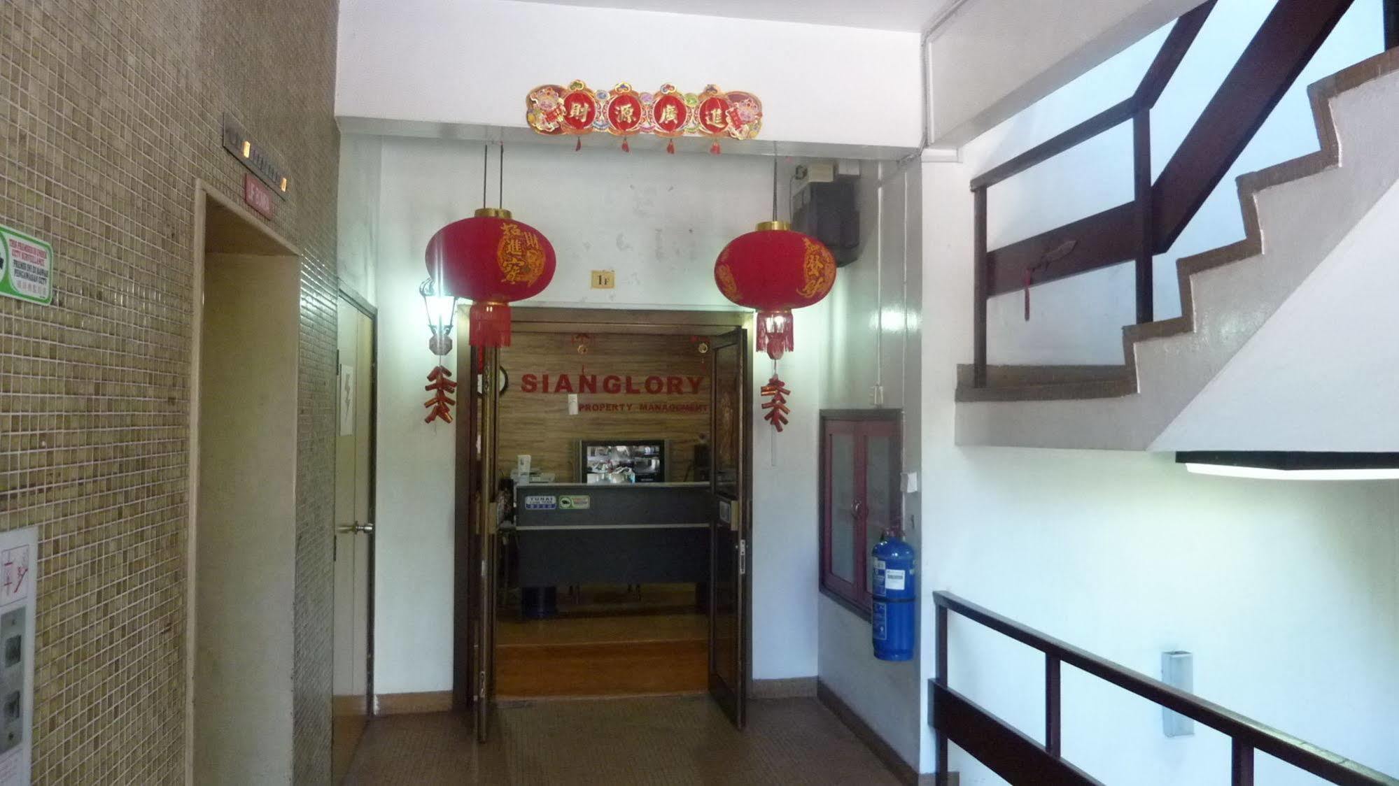 7 Hung Hung Inn コタキナバル エクステリア 写真